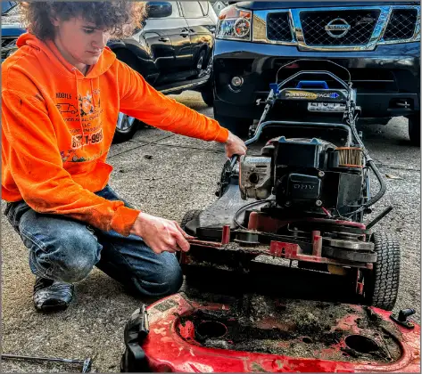 Small Engine Repair St. Louis Shop